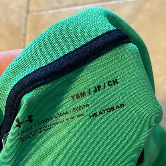 Under Armour green SS polo SZ S 💚 - Picture 3 of 4